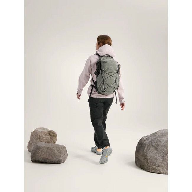 Aerios 18 Backpack | SHUGAKUSO ONLINE