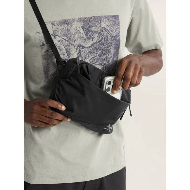 Heliad Crossbody Bag | SHUGAKUSO ONLINE