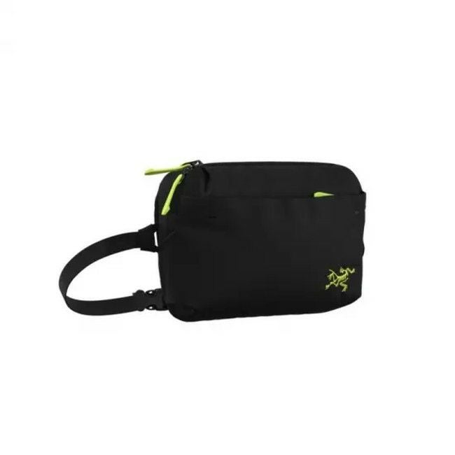 Heliad Crossbody Bag | SHUGAKUSO ONLINE