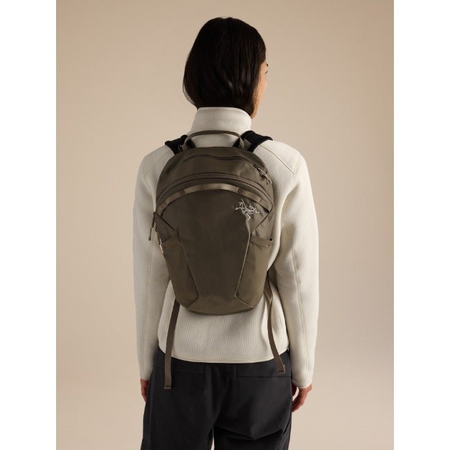 Axios 10 Backpack Mongoose