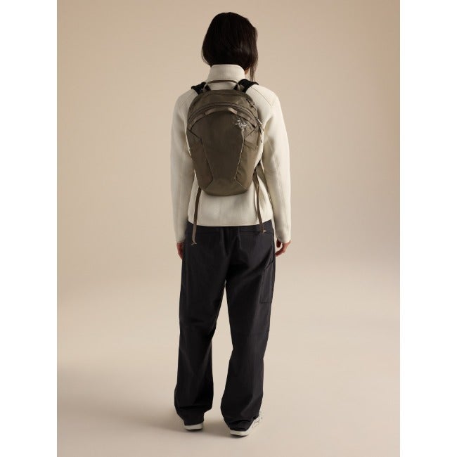 Axios 10 Backpack Mongoose
