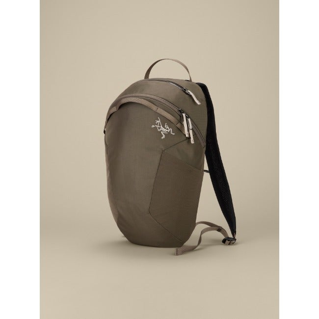 Axios 10 Backpack Mongoose