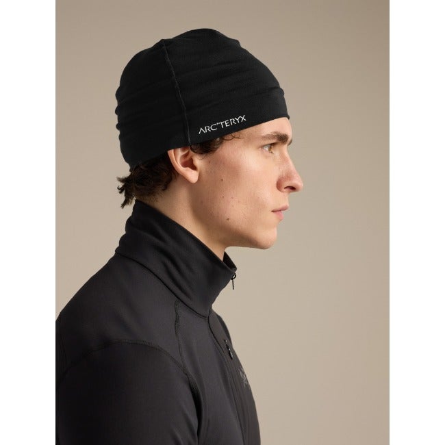 Satoro Merino Toque Black / Arctic Silk