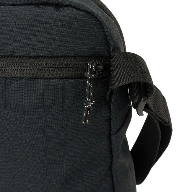 Alto Pouch 4 black