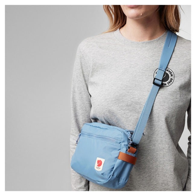 High Coast Crossbody Clay