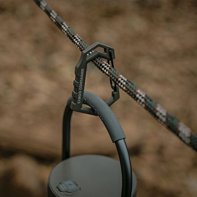HARD KARABINER D